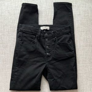NWOT Madewell Mid Rise Skinny Jeans